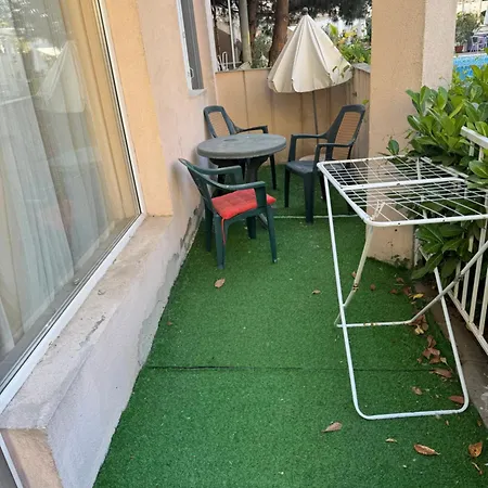 центр солнечного берега アパート